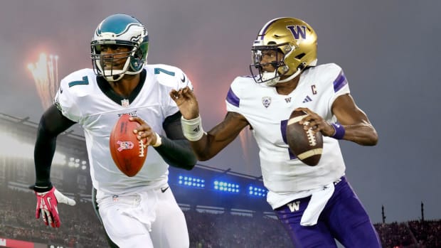 Washington Huskies quarterback and 2023 Heisman Trophy finalist Michael Penix Jr. (right) and Philadelphia Eagles quarterback Michael Vick (left).